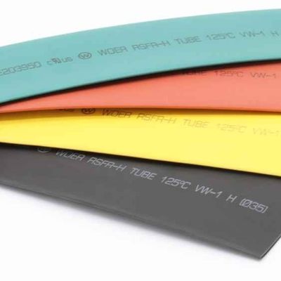 Guter Preis PET schwarzer durch Hitze schrumpfbarer Ärmel für Hauptleitungsträger 1KV 10kv 25kv 35KV 25-50mm Online