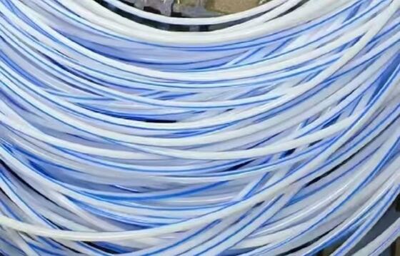 Guter Preis Hochtemperatur-PTFE-Schlauch mit chemischer Beständigkeit und selbstverlöschenden Eigenschaften für elektronische Anwendungen Online